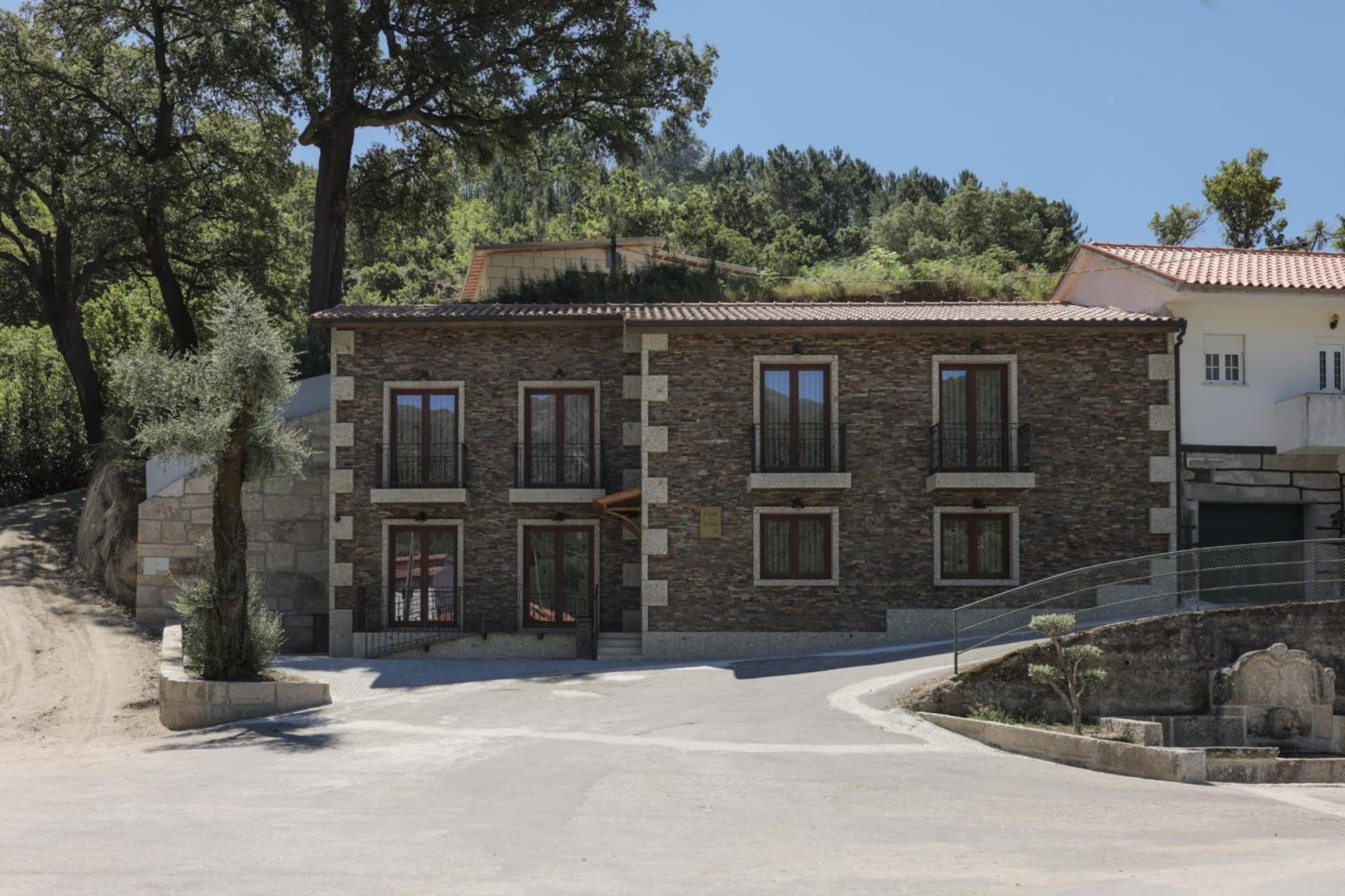 Hostel Casa Da Fonte - Geres Zewnętrze zdjęcie